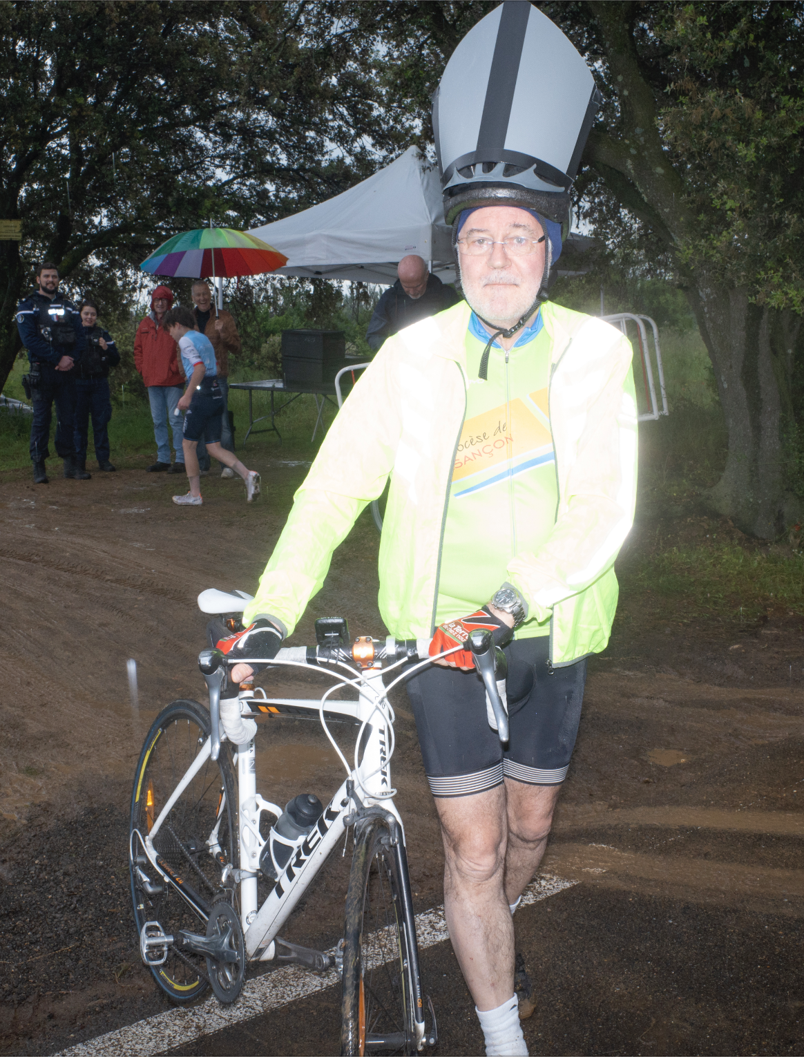 « Sacrée course! » Championnat de france de cyclisme du clergé